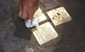 Stolpersteine Putzen